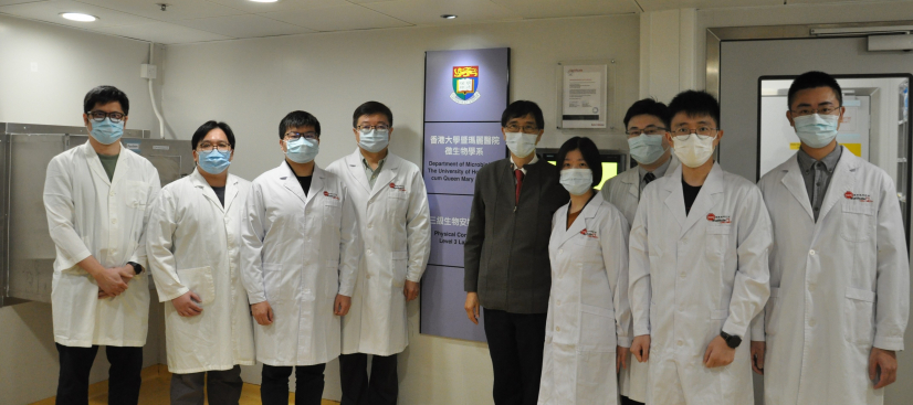 From right to left: Dr Zhou Runhong, Post-doctoral Fellow of AIDS Institute, HKUMed; Mr Li Shuang, PhD candidate of AIDS Institute, HKUMed; Dr Jasper Chan Fuk-woo, Clinical Assistant Professor of Department of Microbiology, HKUMed; Ms Zhou Dongyan, PhD candidate of AIDS Institute, HKUMed; Professor Yuen Kwok-yung, Henry Fok Professor in Infectious Diseases and Chair of Infectious Diseases, Department of Microbiology, HKUMed; Professor Chen Zhiwei, Director of AIDS Institute and Professor of Department of Microbiology, HKUMed; Mr Zhou Biao, PhD candidate of AIDS Institute, HKUMed; Mr Vincent Poon Kwok-man and Mr Chris Chan Chung-sing, Senior Technical Officer, Department of Microbiology, HKUMed.
 